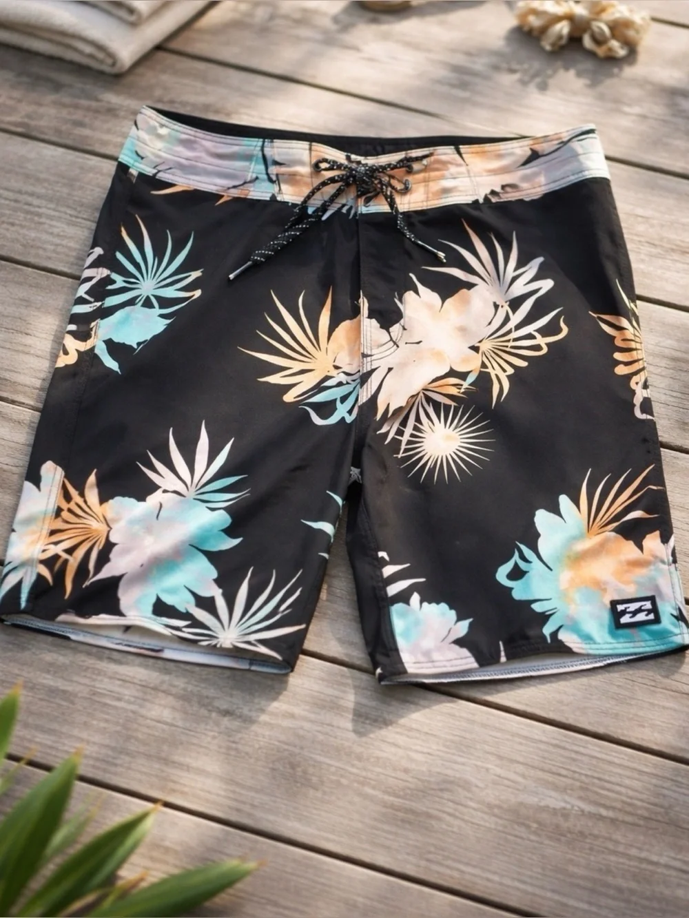 NWT Billabong Youth Boys Recycler Pro Board Shorts Black Floral - Size 26